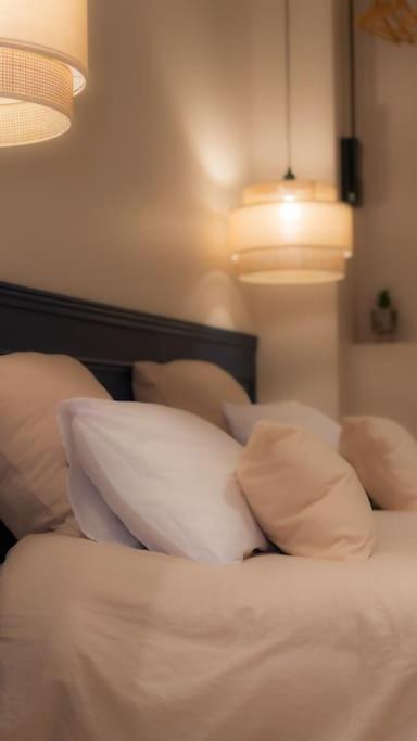 Suite De Luxe Jacuzzi Balneo,King Size Bed Collobrières Εξωτερικό φωτογραφία
